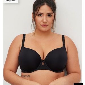 Torrid Black T shirt bra